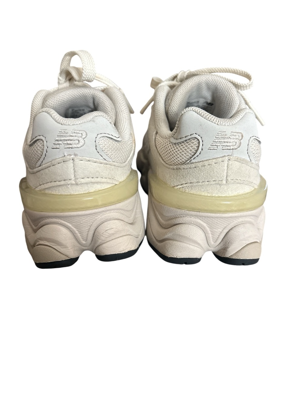 New Balance Kids' Off-White Lace-Up Sneakers size 11 - Picture 2 of 5